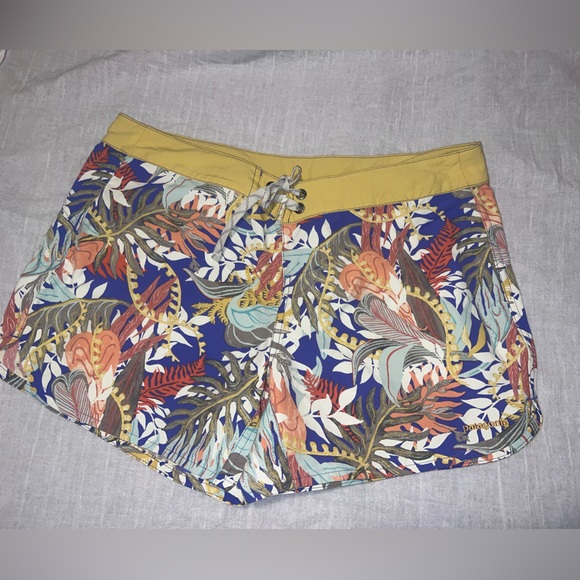 Patagonia women shorts size 10 - Picture 4 of 5